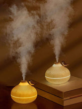 1pc Portable Air Humidifier, 300ml USB Desktop Diffuser Humidifier with LED Night Light