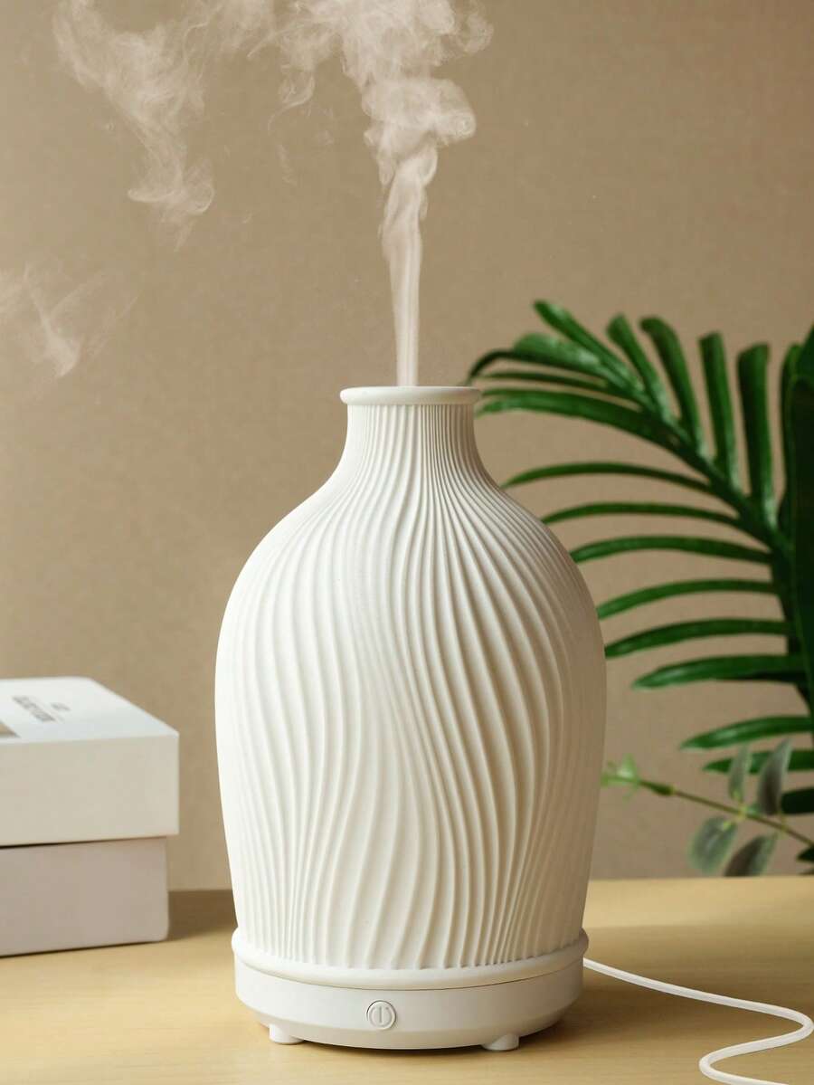 1pc USB 5V 80ml Resin Ultrasonic Essential Oil Diffuser, Suitable For Small Rooms Aromatherapy Humidifier And Diffuser