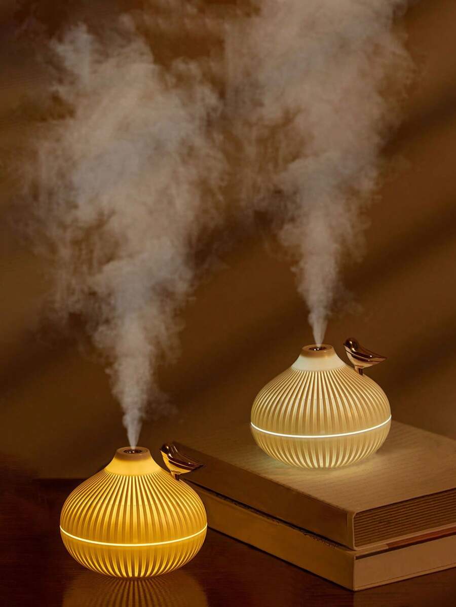 1pc Portable Air Humidifier, 300ml USB Desktop Diffuser Humidifier with LED Night Light